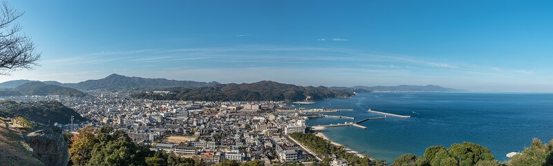 洲本市で近くのクリーニング店を探す